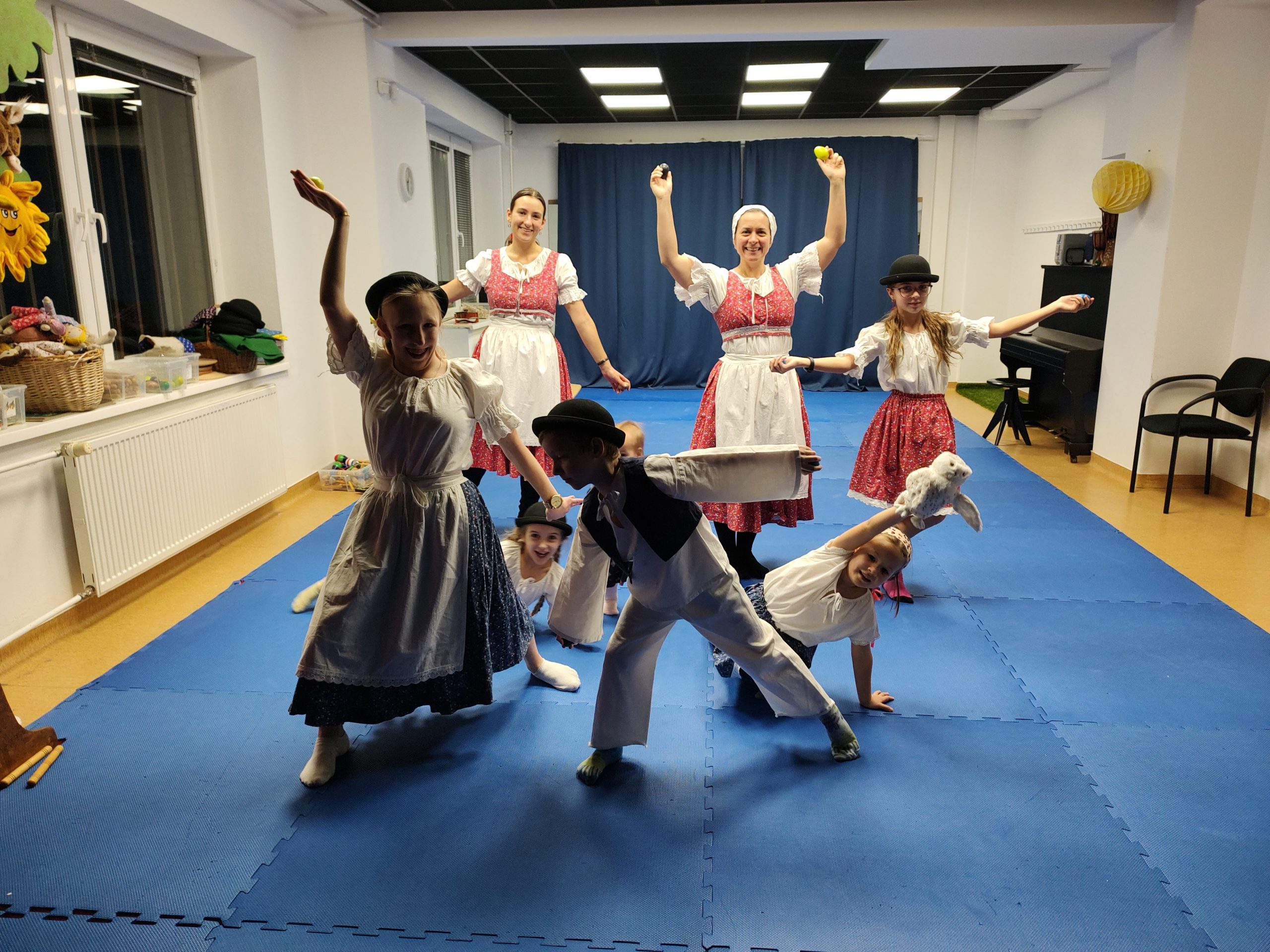 sarah dancing in Prešporkovo